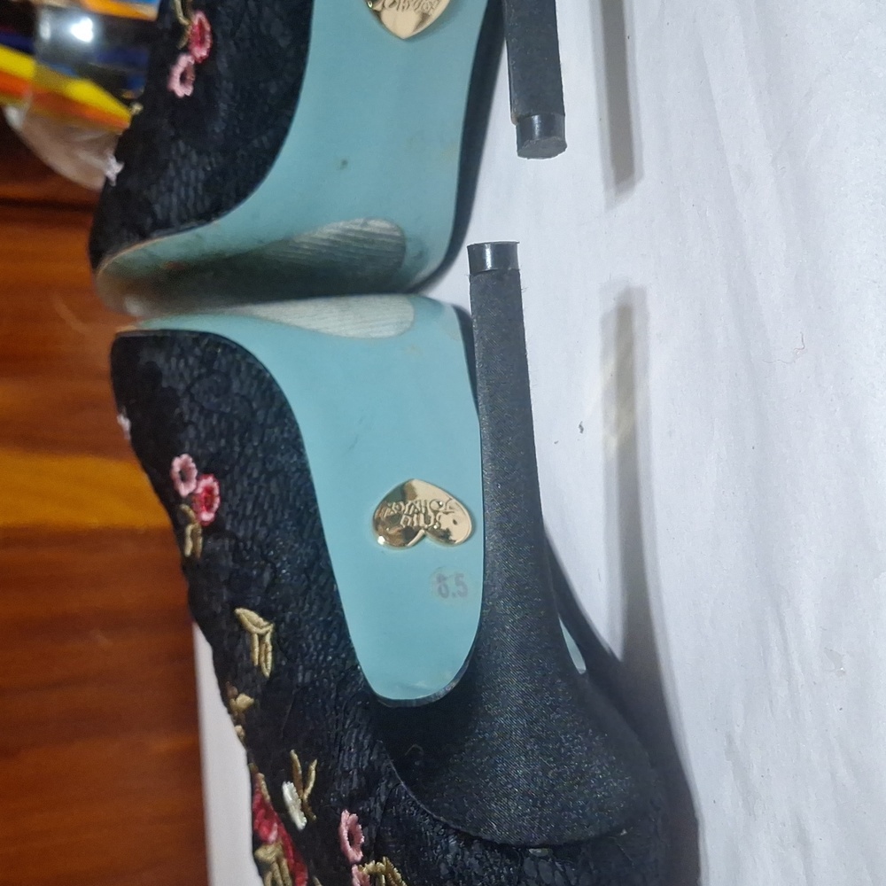 Besty Johnson Ankle Boots - Picture 11 of 15